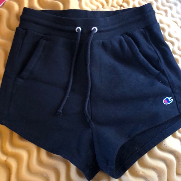 Champion Pants - Champion High-waisted Shorts Champion Pants - Champion High-waisted Shorts